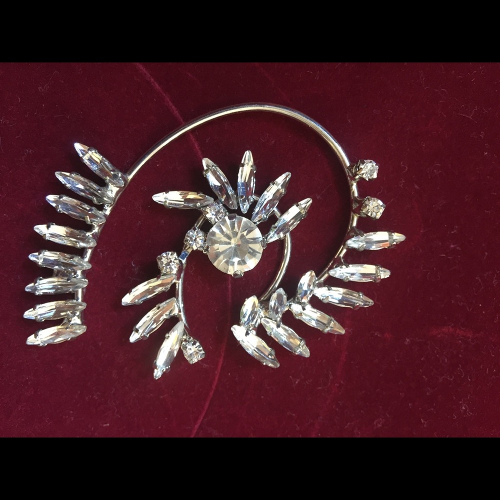 Diamond ear cuff